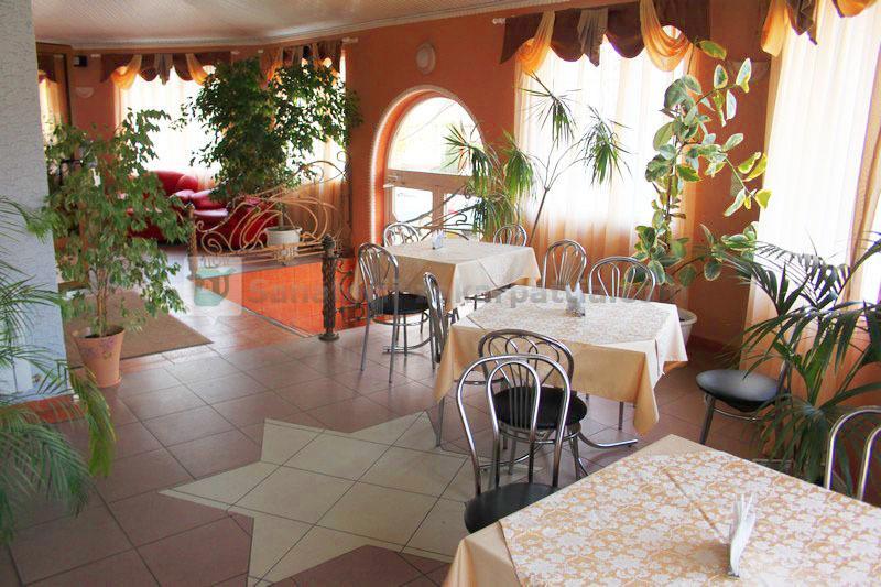 Apollon Hotel Mukacheve Exterior photo